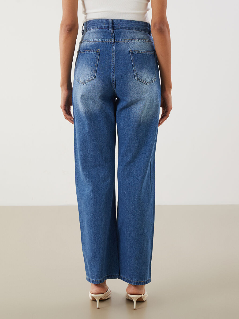 جينز واسع للسيدات-3