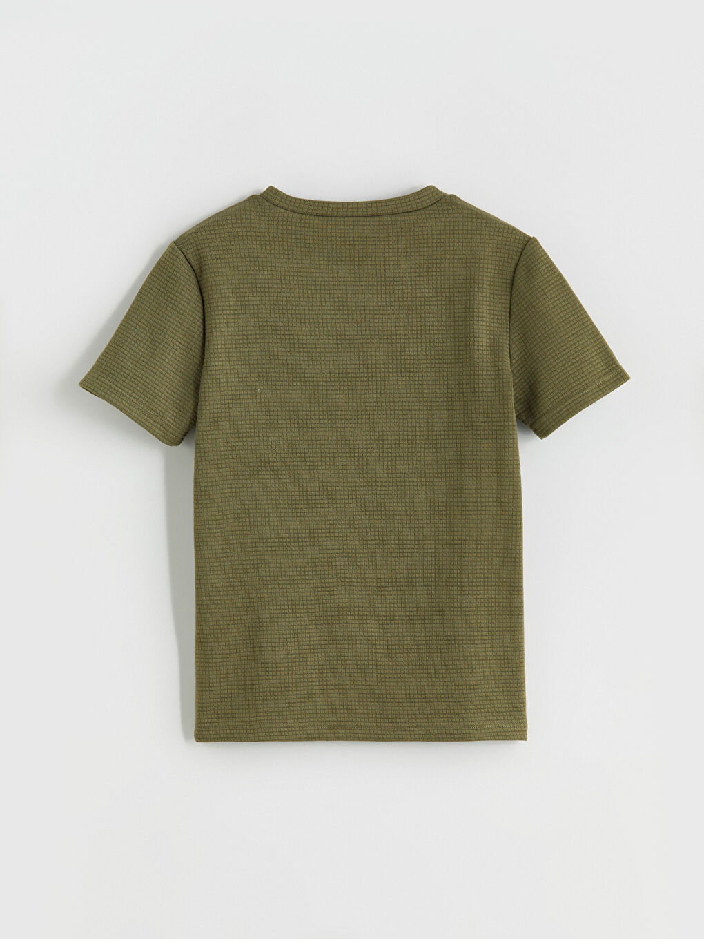 تيشيرت للأولاد برقبة دائرية وملمس مُحكم-2