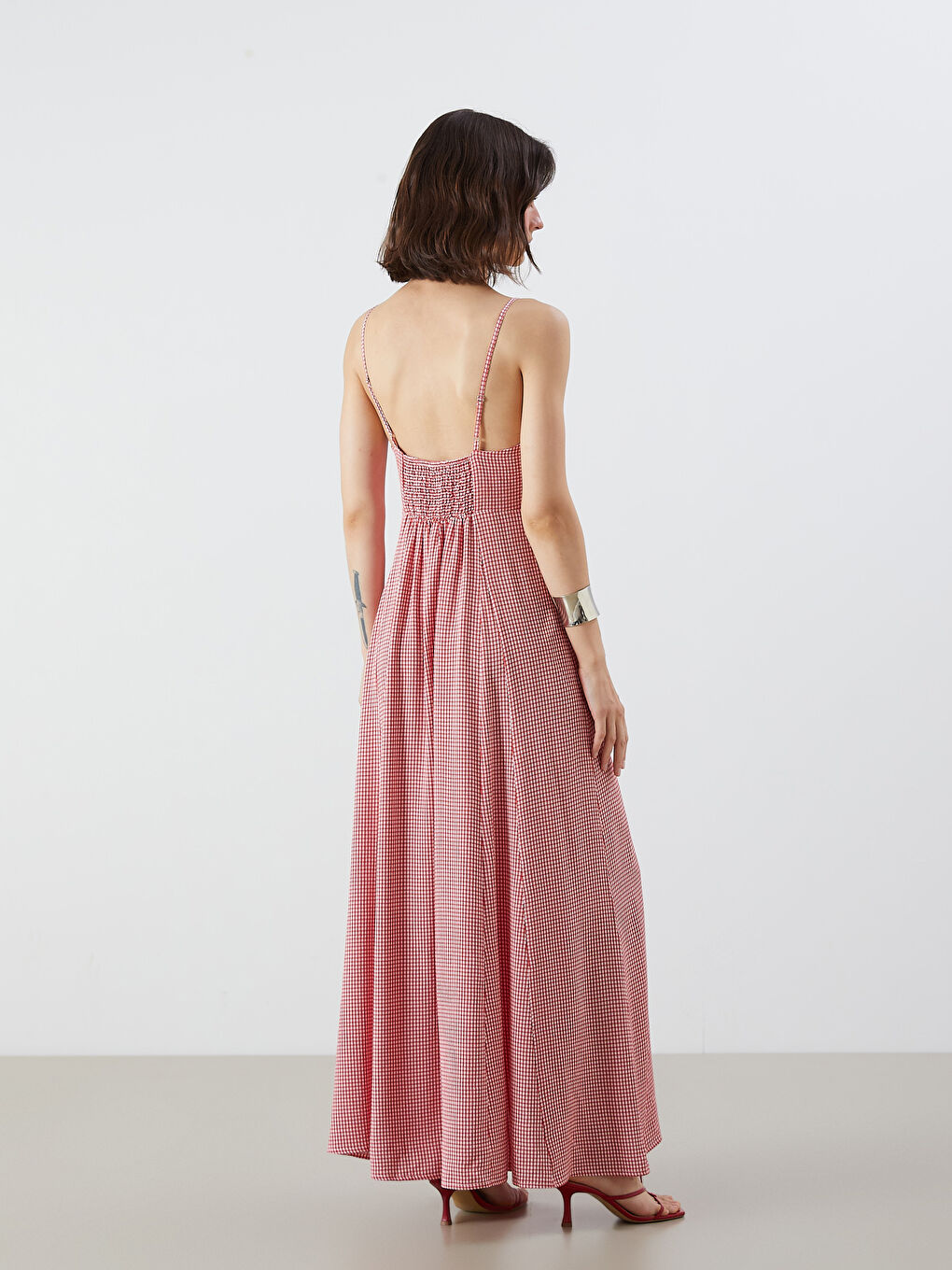 V Neck Plaid Frilled Dress-3