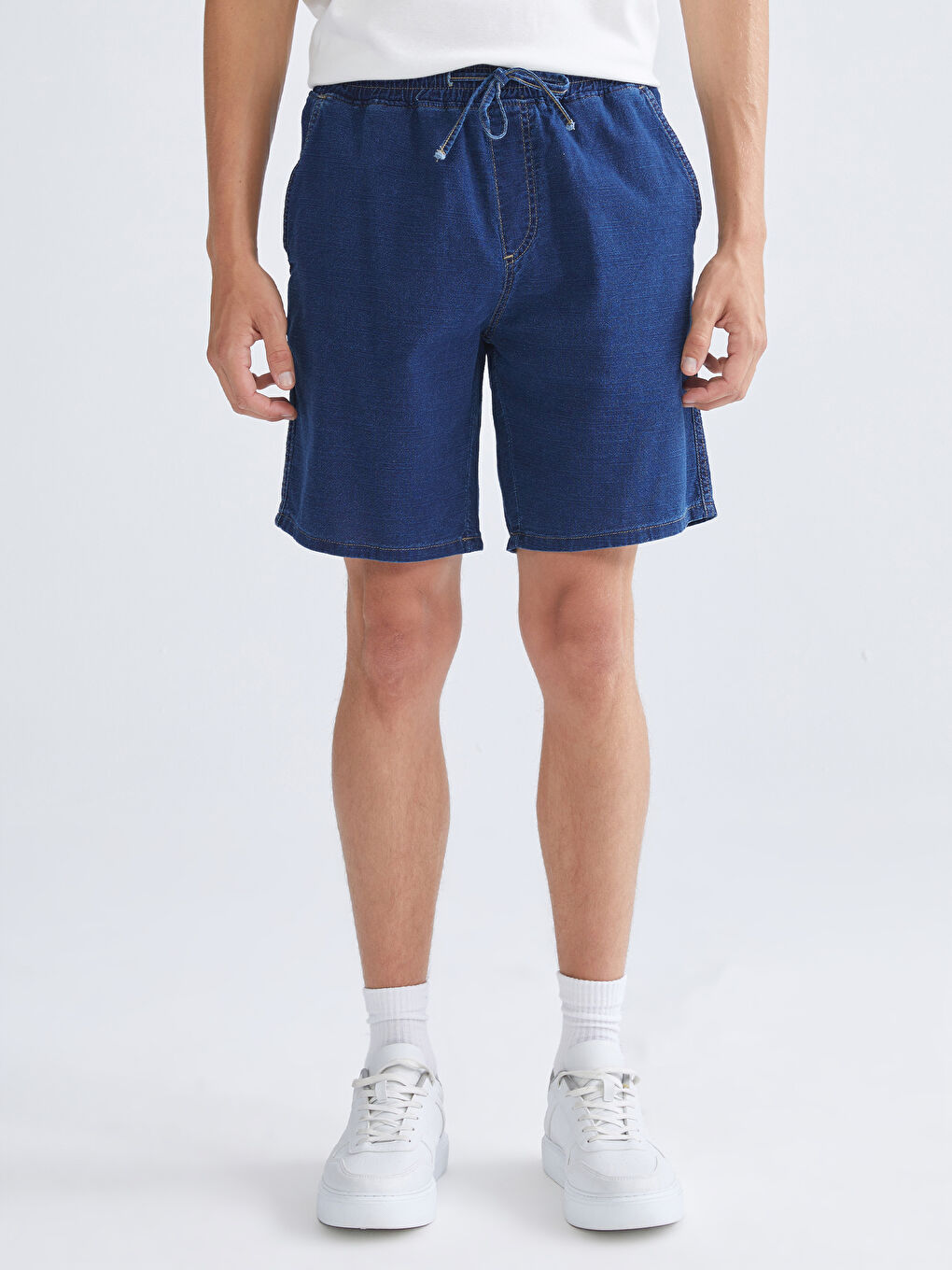 LCW Jeans شۆرتی جینزی فیتی ڕاحەتی بۆ پیاوان -S5R758Z8-H45