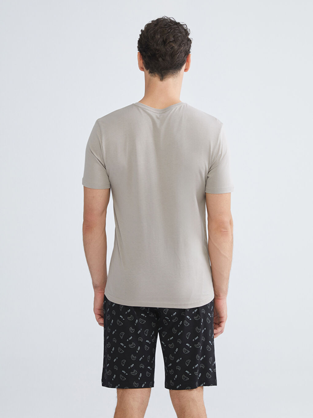 Siyah Standart Kalıp Erkek Şortlu Pijama Takımı-3