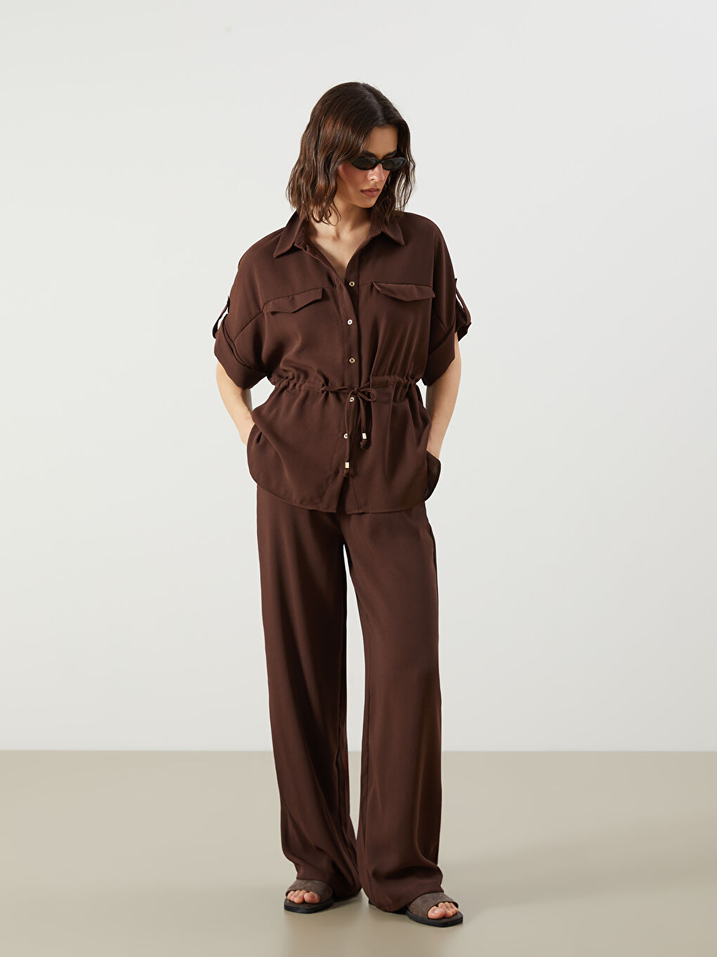 Kahverengi Büzgülü Kadın Gömlek-3