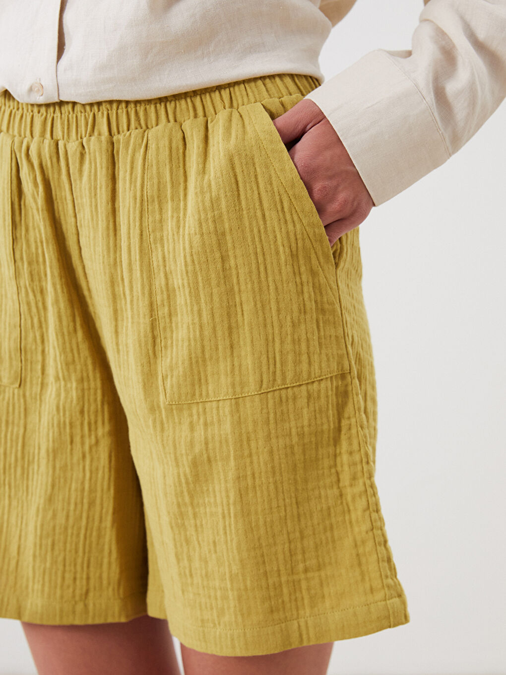 Elastic Waist Textured Muslin Women's Shorts-2