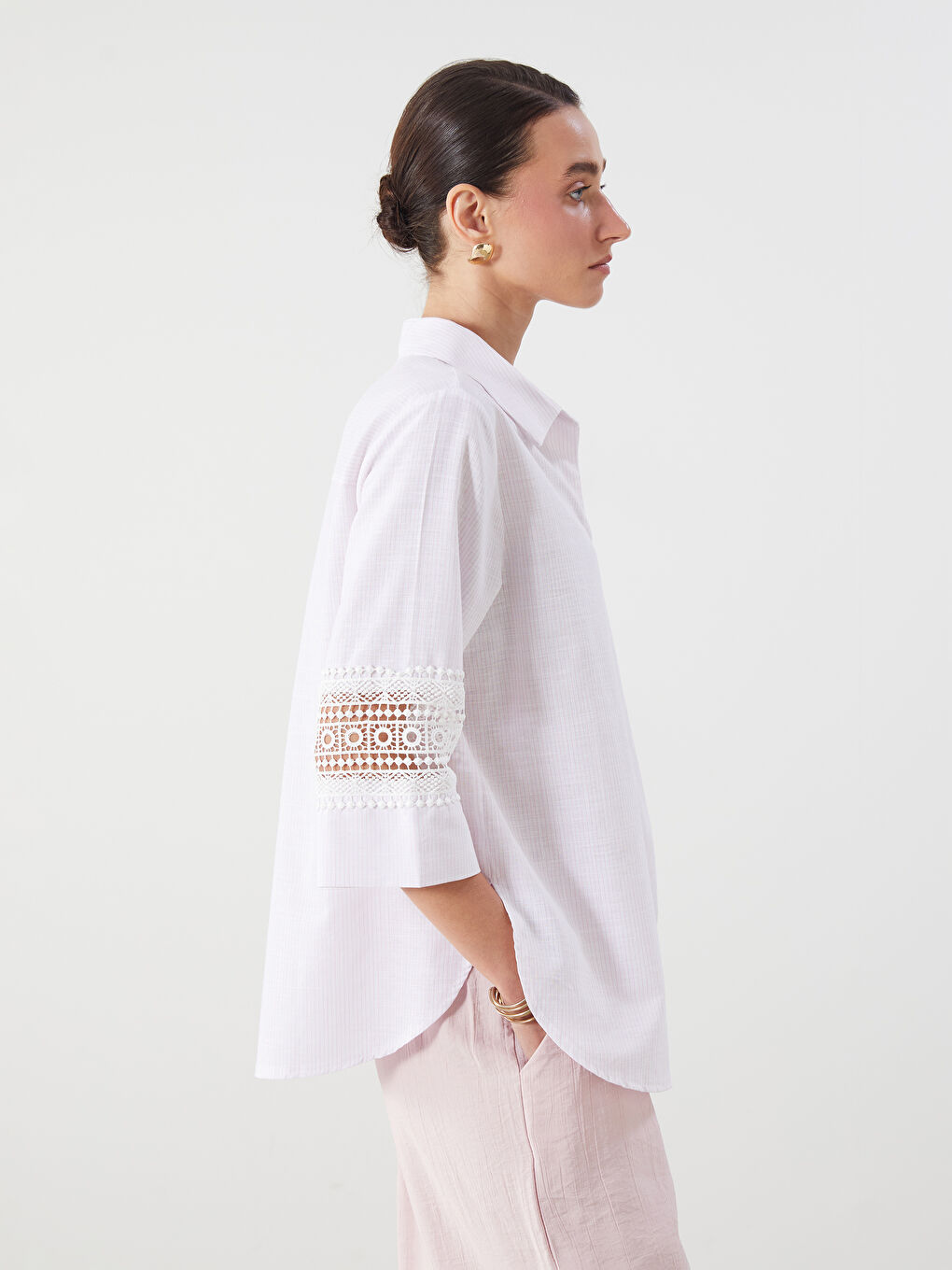 Blouse Rayée Surdimensionnée à Col et Détails en Dentelle
