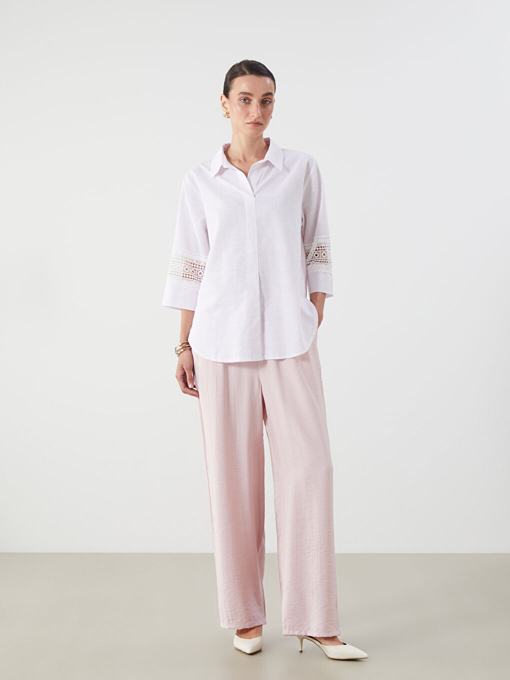 Blouse Rayée Surdimensionnée à Col et Détails en Dentelle-1