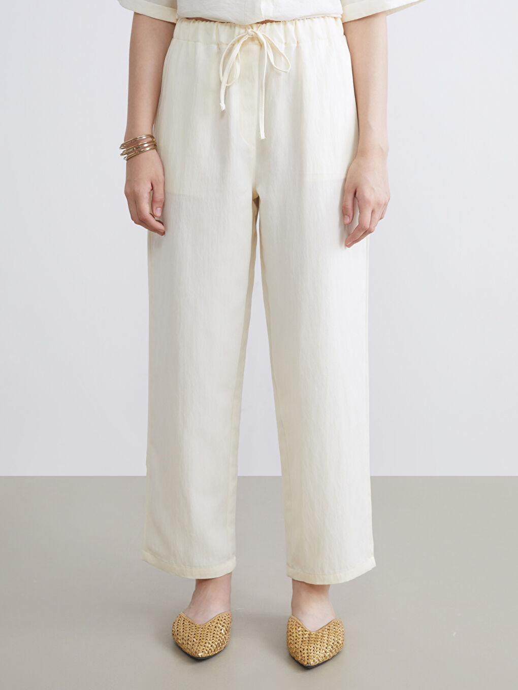 Ekru Beli Lastikli Kadın Pantolon-4