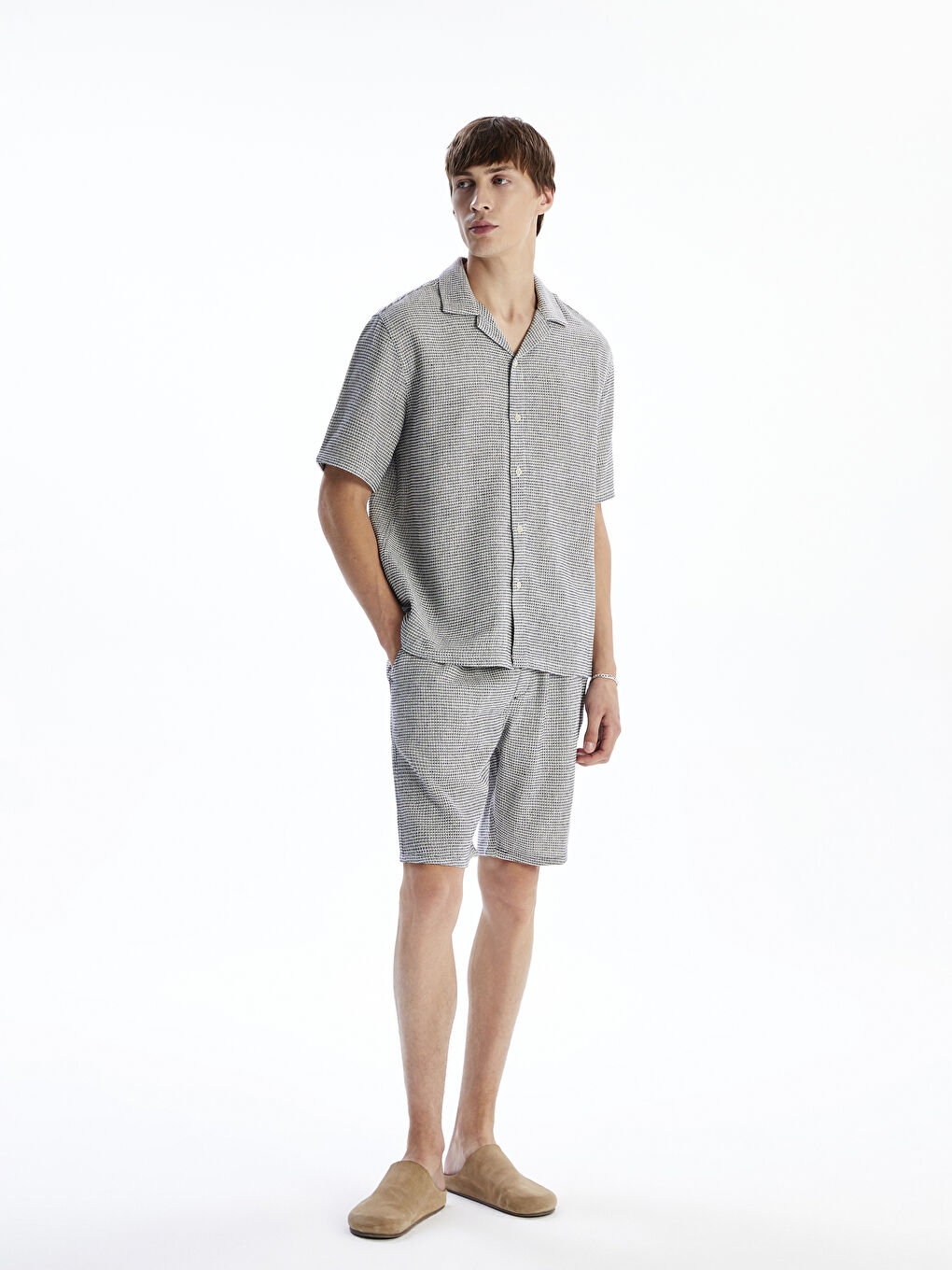 Lacivert Rahat Kalıp Resort Yaka Kısa Kollu Gabardin Erkek Gömlek-1