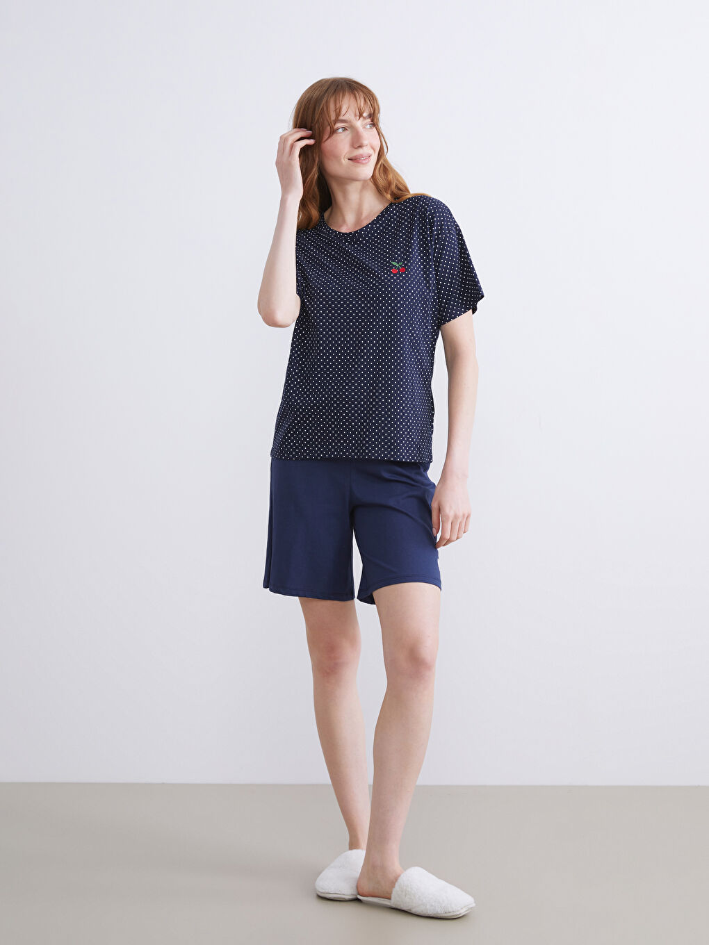 Lacivert Bisiklet Yaka Kiraz Nakışlı Kadın Pijama Üst-2