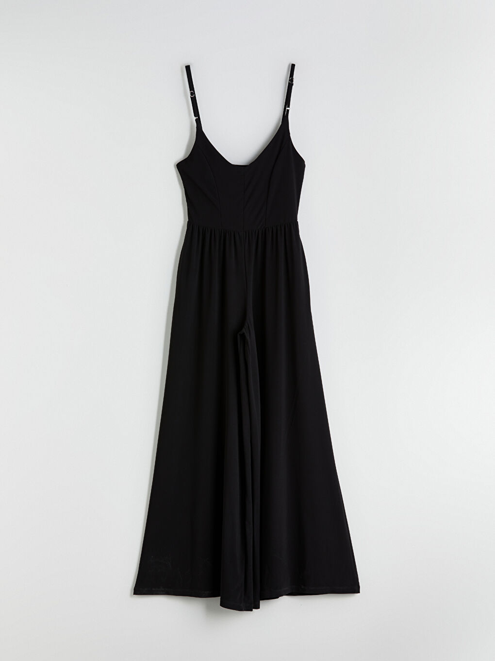 Siyah V Yaka Askılı Büzgülü Kadın Tulum-4