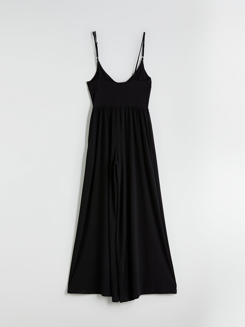 Siyah V Yaka Askılı Büzgülü Kadın Tulum-6