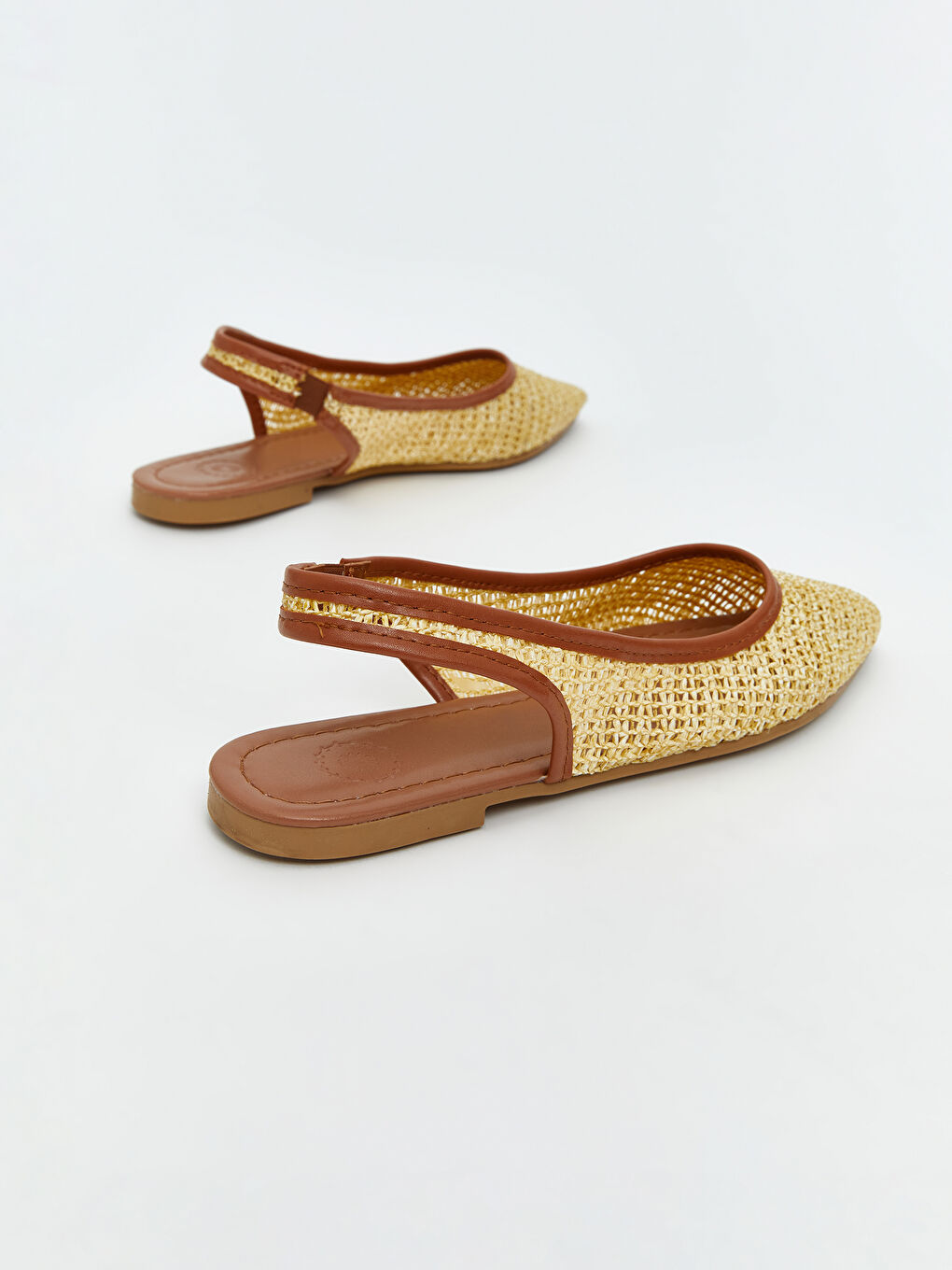 Bej Sivri Burun Kadın Babet-4