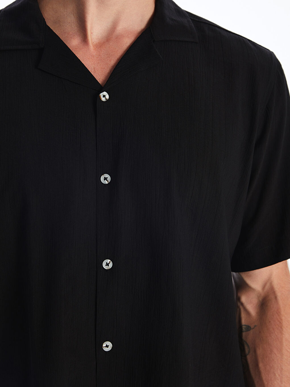 Siyah Regular Fit Resort Yaka Erkek Gömlek-2