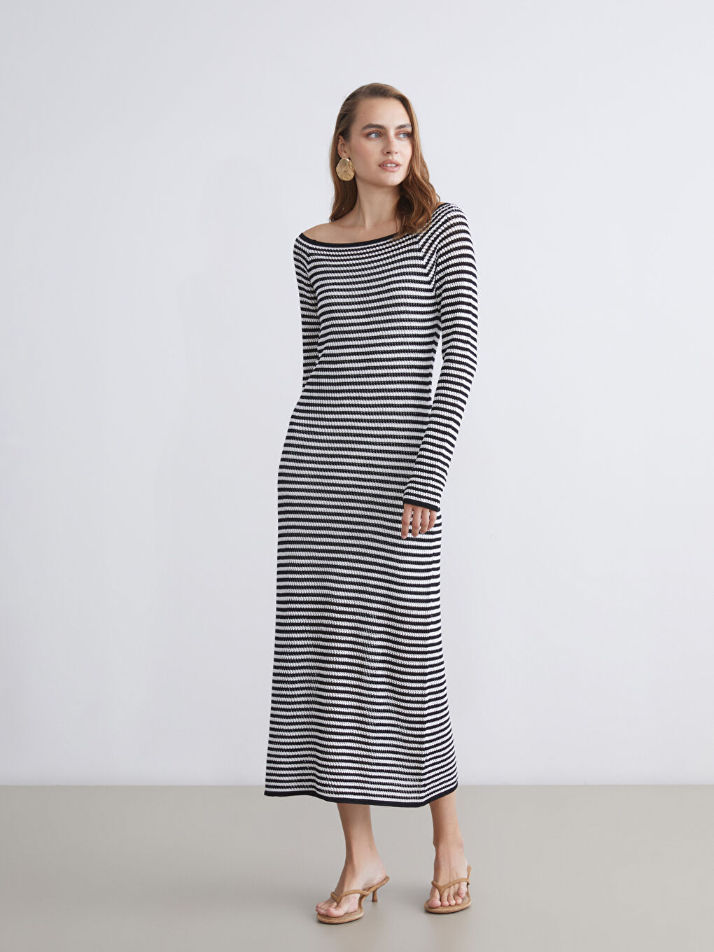 Ekru Kayık Yaka Ajurlu Triko Elbise-1