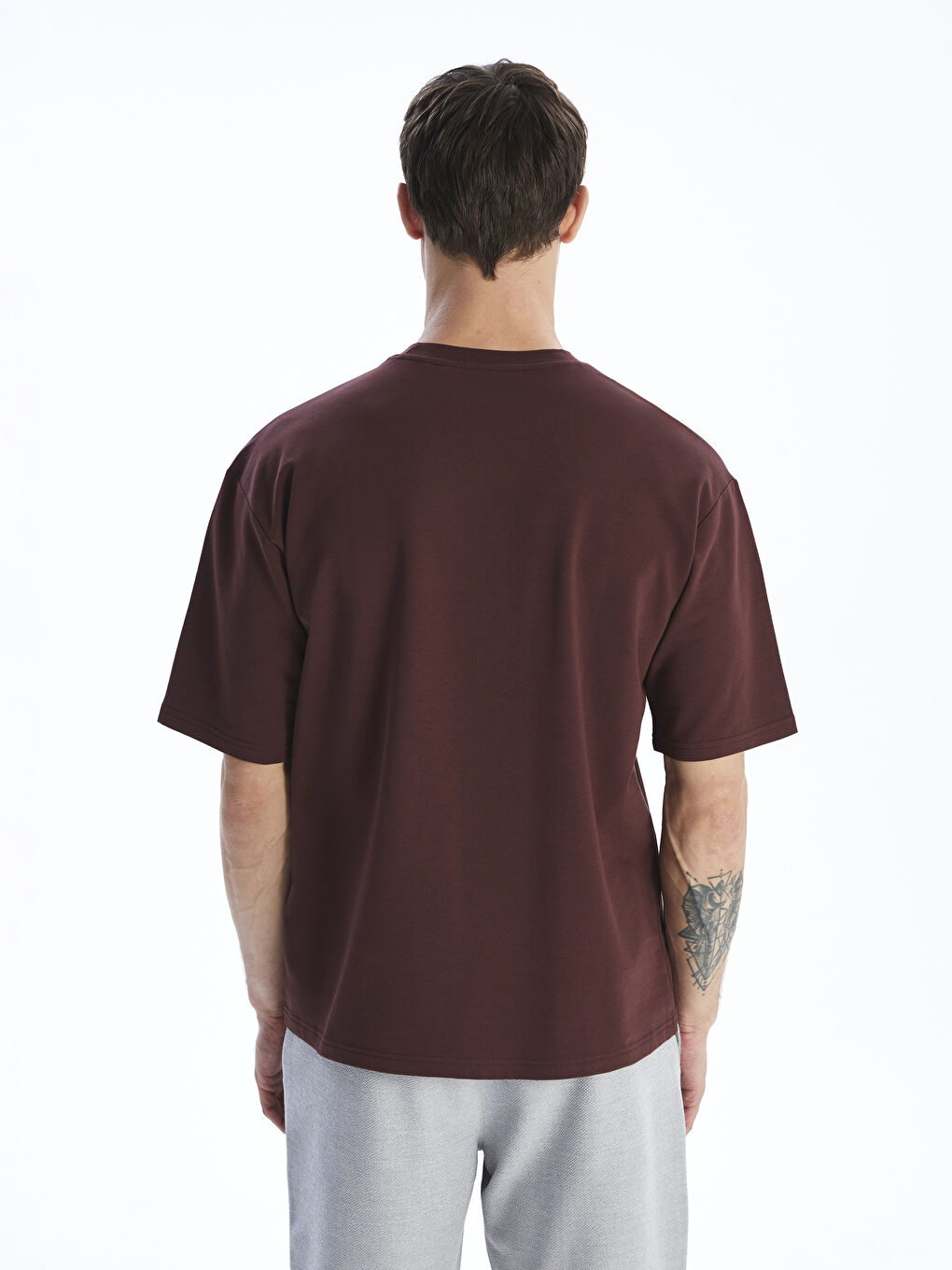 تيشيرت رجالي ياقة دائرية مطبوع جيرسي-3