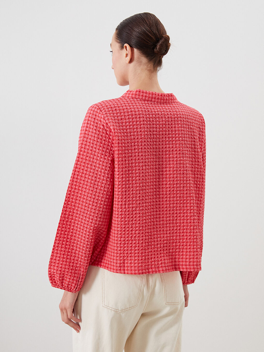 Pembe V Yaka Ekose Bağlamalı Bluz-3