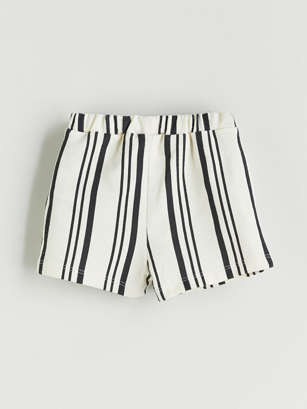 LCW baby Sari Bisiklet Yaka Erkek Bebek Tişört ve Şort 2'li - 4