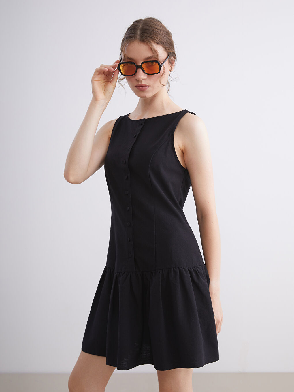 Crew Neck Linen Blend Pleated Dress-1