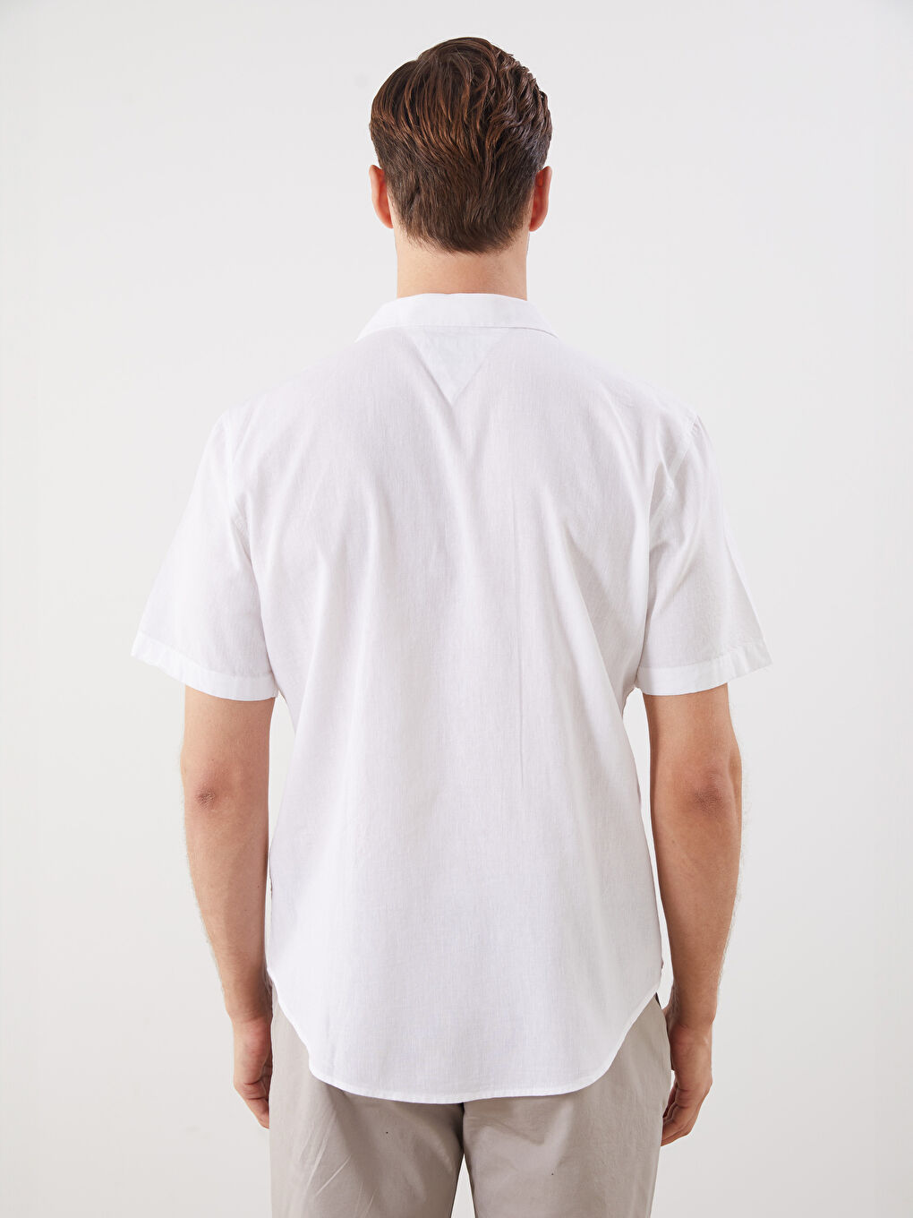 Beyaz Regular Fit Resort Yaka Kısa Kollu Keten Karışımlı Erkek Gömlek-3