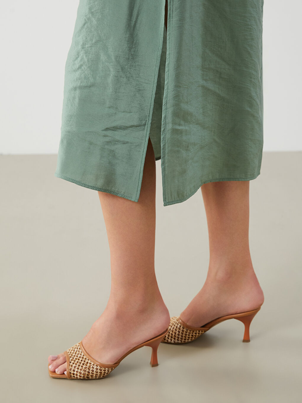 LCWAIKIKI Classic Woman KHAKI Dress -S5RD32Z8-GN2