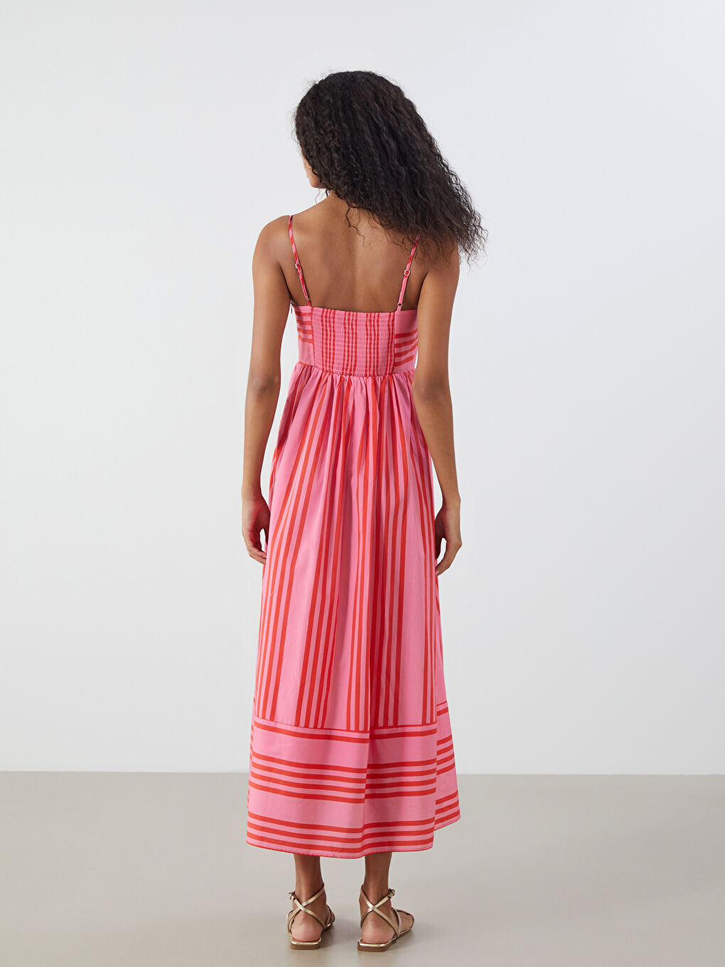 Pembe Kare Yaka Çizgili Askılı Belden Oturtmalı Elbise-3