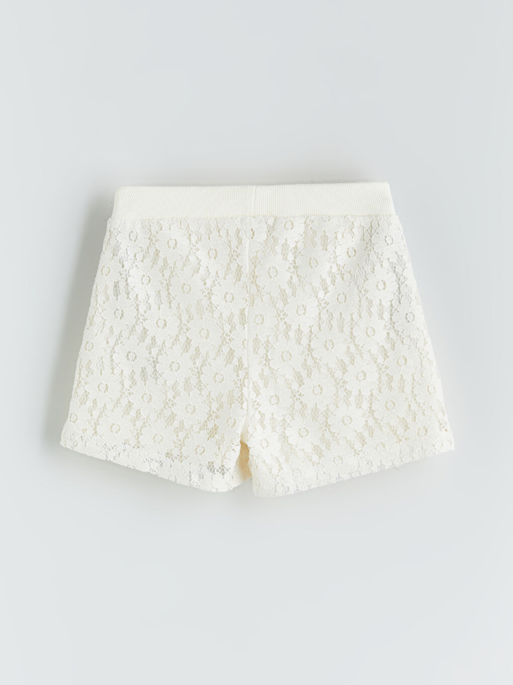 Ekru Beli Lastikli Dantel Detaylı Kız Çocuk Şort-1