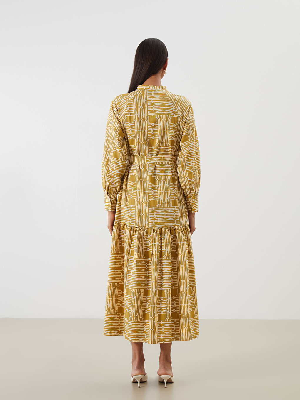 فستان منقوش بياقة مندرين-3