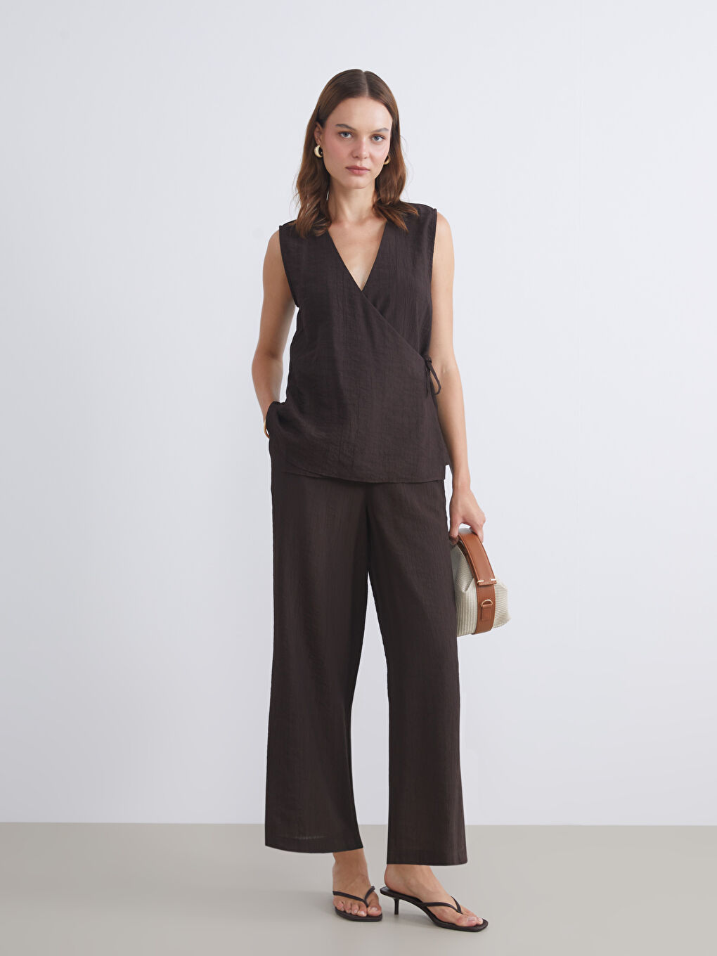 Kahverengi Kruvaze Yaka Dokulu Bluz-1