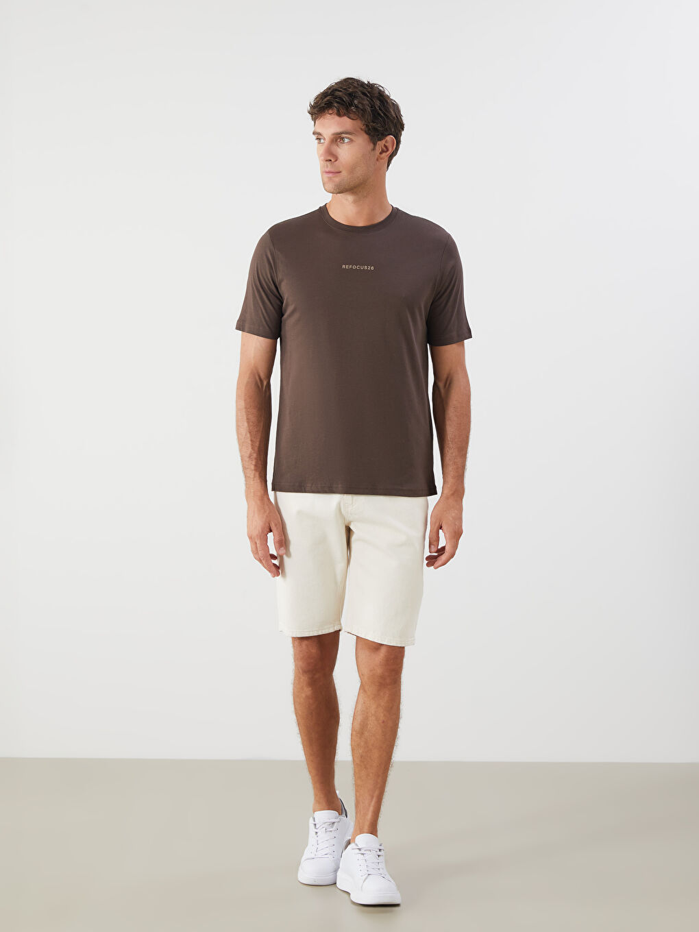 LCWAIKIKI Classic Crew Neck Short Sleeve Printed Combed Cotton Men's T-shirt -S5RE47Z8-ZD8