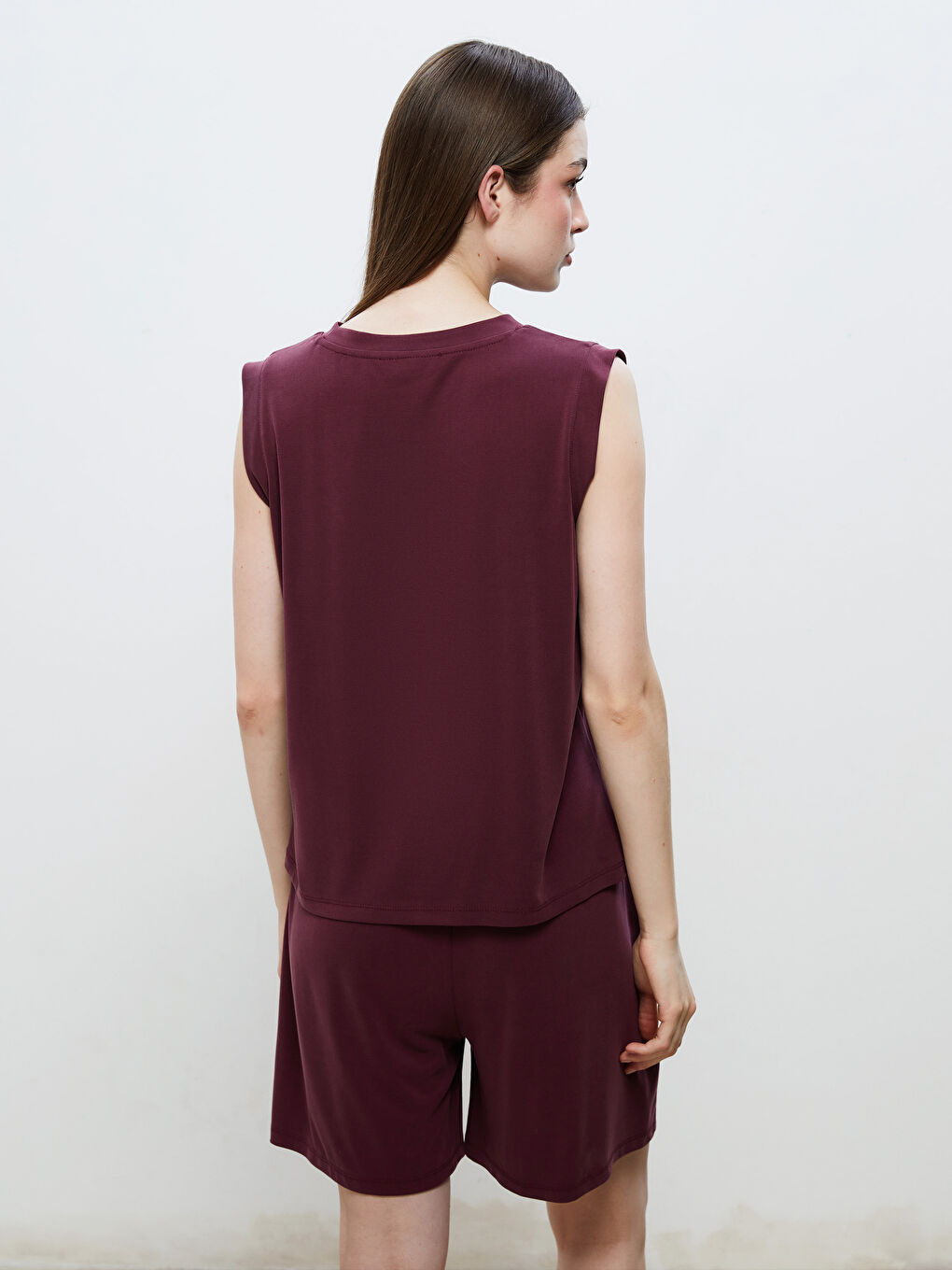Bordo Bisiklet Yaka Modal Karışımlı Kadın Atlet-3