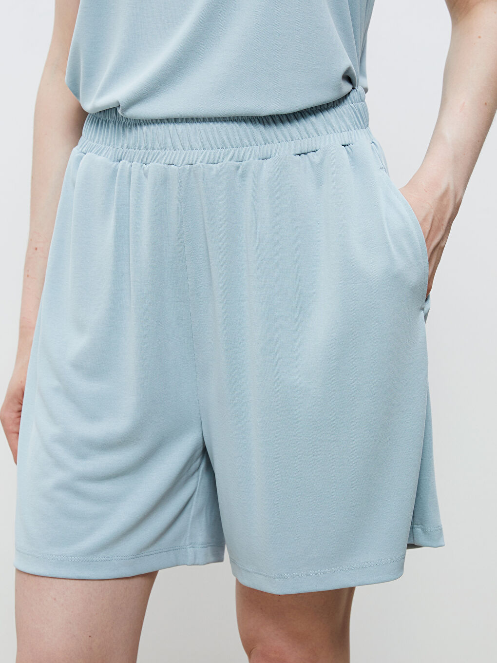 Mavi Beli Lastikli Modal Karışımlı Kadın Şort-2