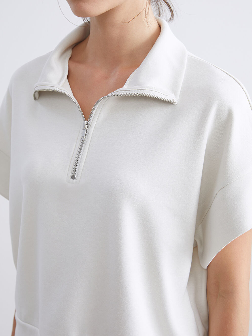 Bej Dik Yaka Oversize Kadın Sweatshirt-2