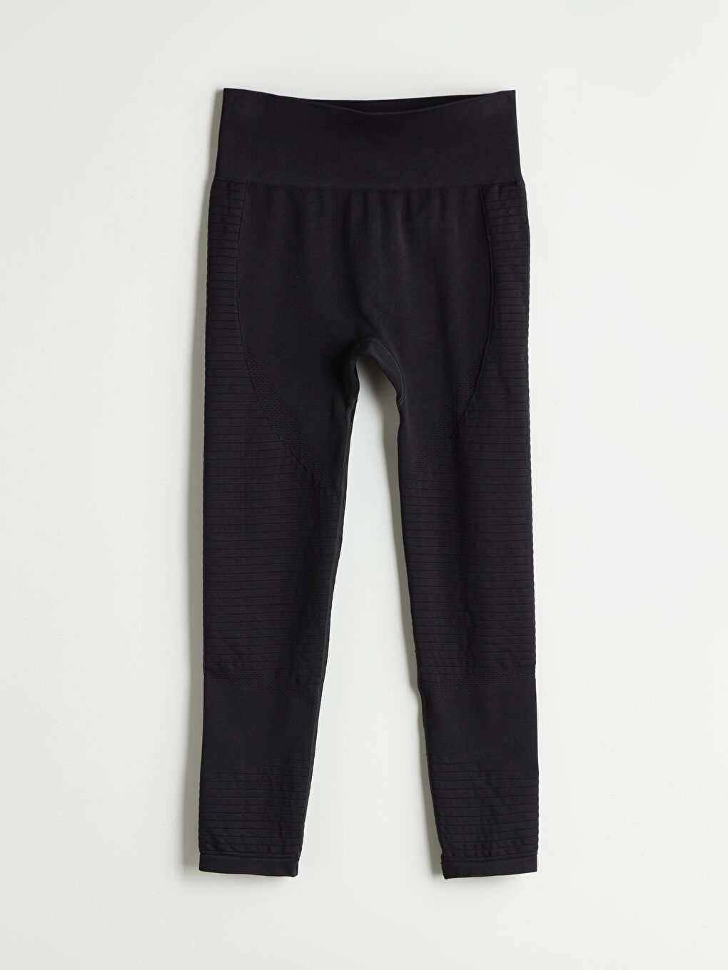 Siyah Beli Lastikli Dokulu Kadın Spor Tayt-4