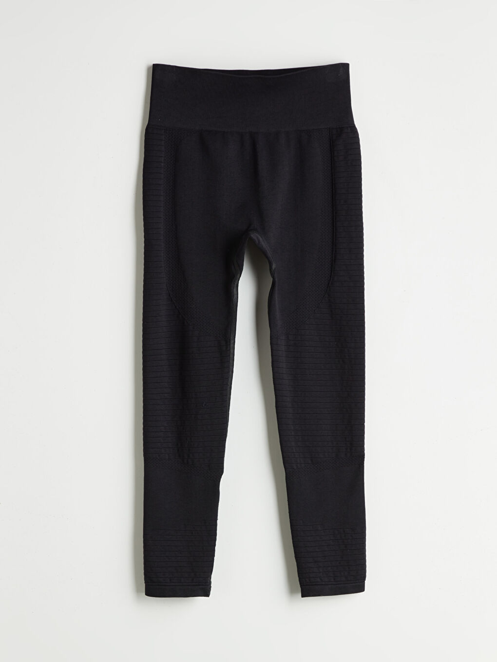 Siyah Beli Lastikli Dokulu Kadın Spor Tayt-5