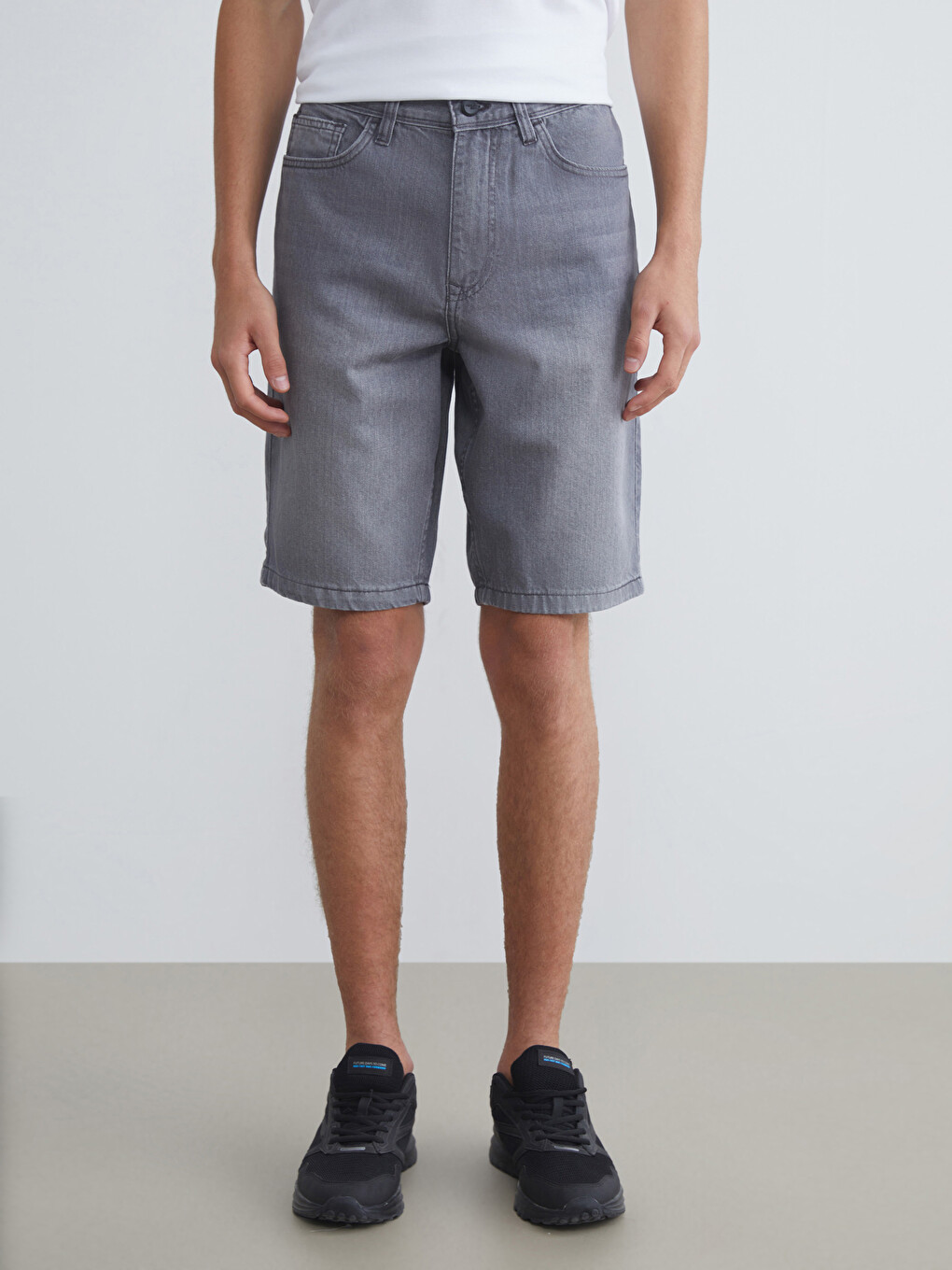 Standard Fit Men's Denim Shorts-1