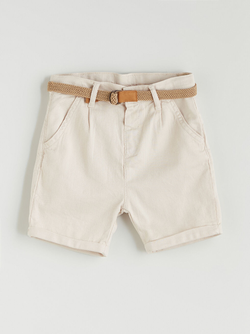 Bej Cepli Erkek Çocuk Kemerli Şort