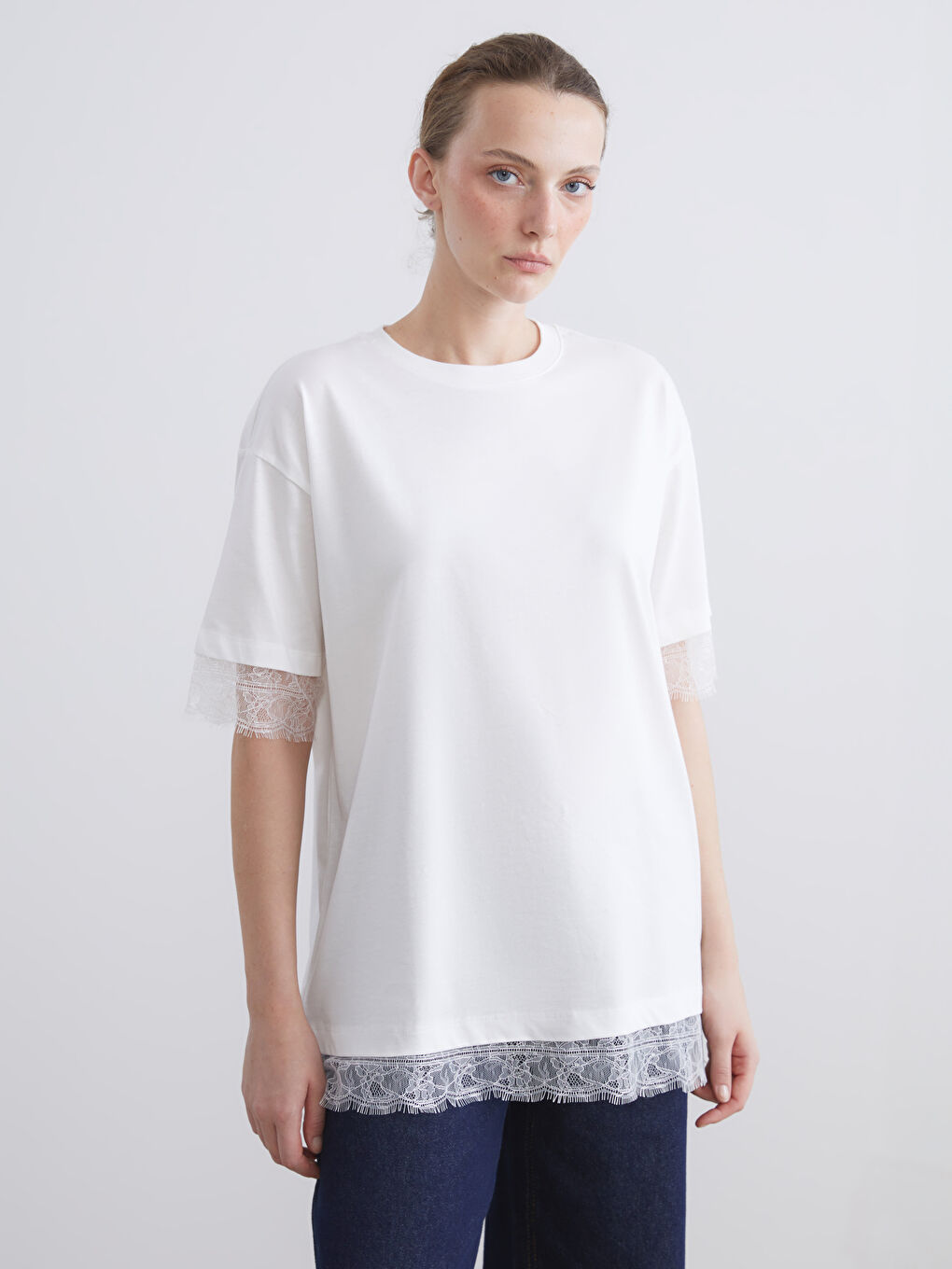 LCW Comfort Crew Neck Lace Detail Women's T-Shirt -S5RE99Z8-Q6K