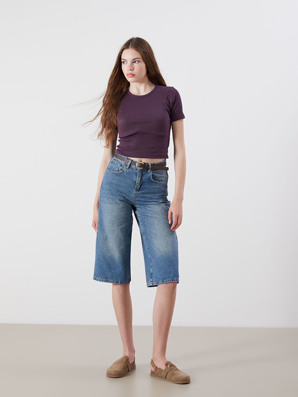 Crew Neck Crop-1