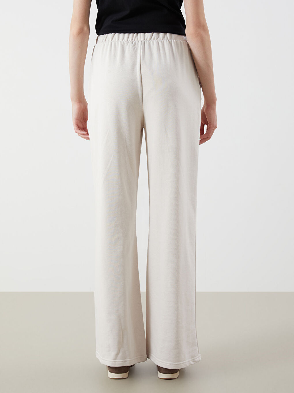 Elasticated Waist Wide Leg Women's Sweatpants-3