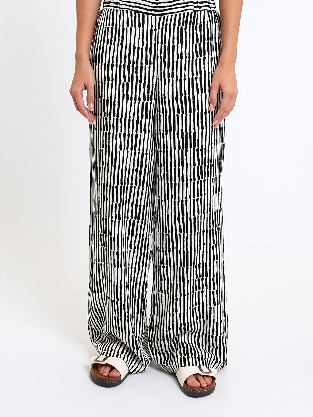 Elasticated Waist Patterned Women's Trousers-1