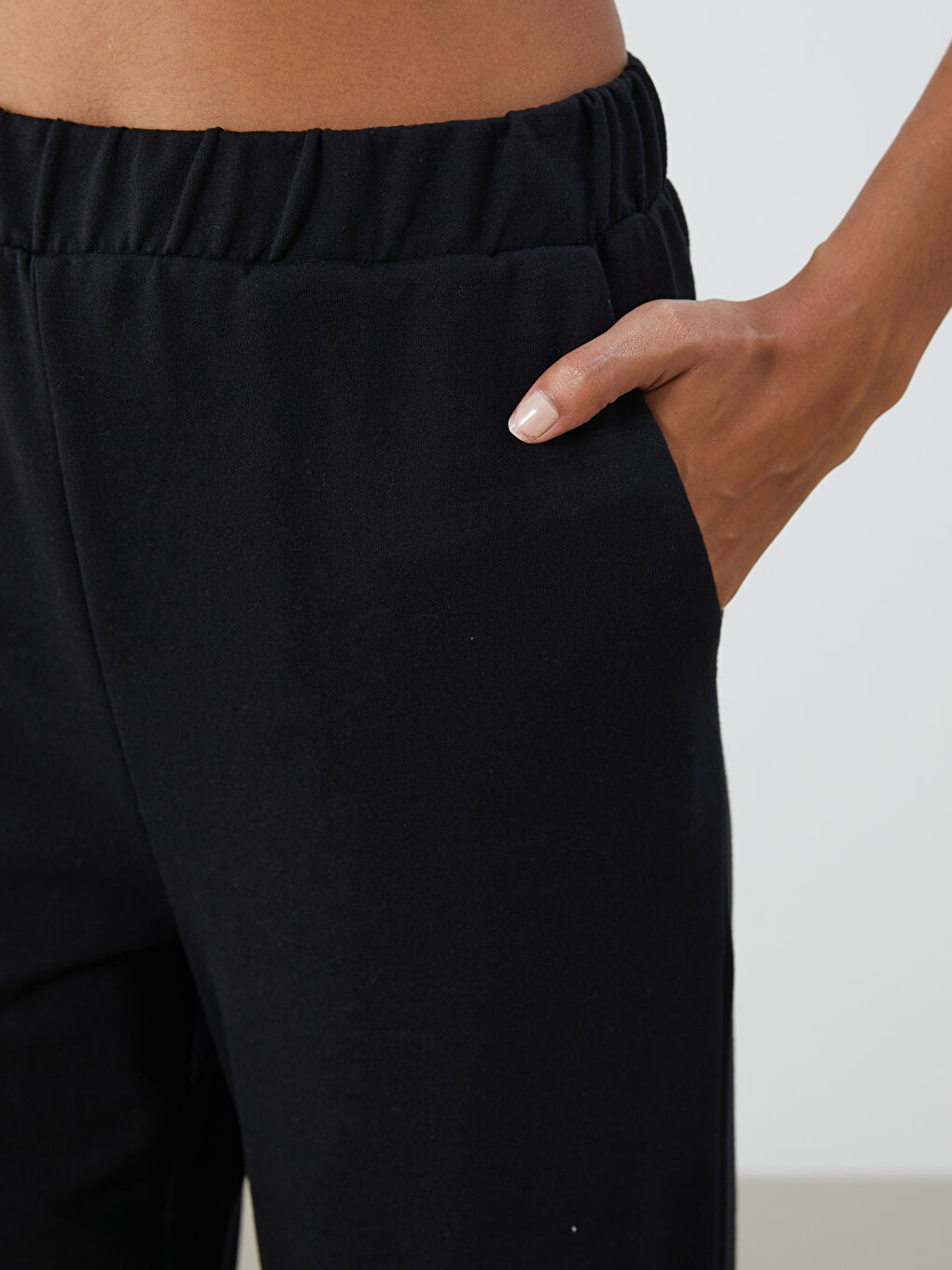 Elasticated Waist Wide Leg Women's Sweatpants-2
