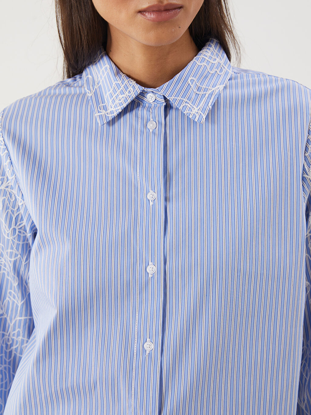 Полосатая поплиновая женская рубашка-2