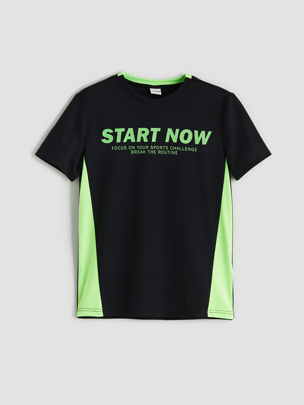 Siyah Bisiklet Yaka Baskılı Erkek Çocuk Tişört