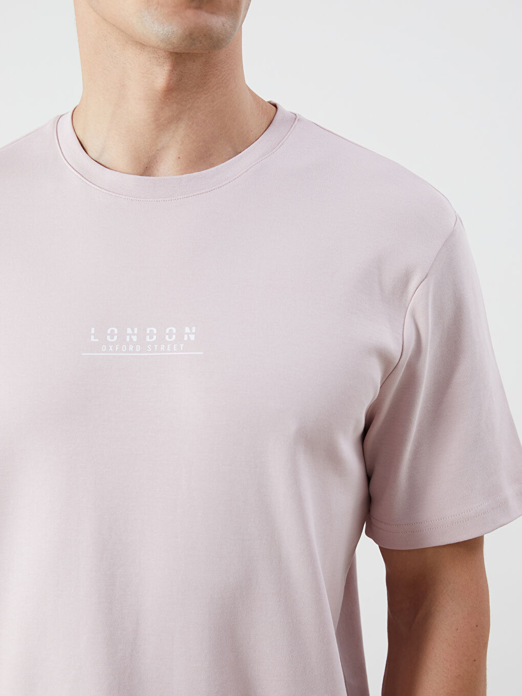 تیشێرتی پیاوانی یاخە خڕی چاپکراو-2