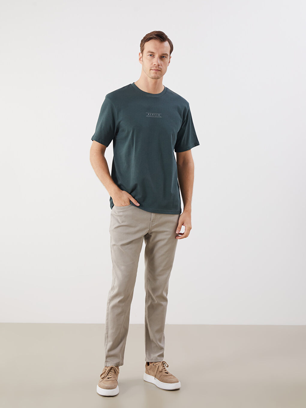 LCWAIKIKI Classic Crew Neck Printed Jersey Men's T-Shirt -S5RF87Z8-ZDJ
