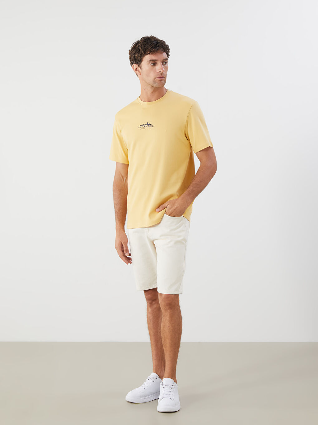 LCWAIKIKI Classic Man YELLOW T-Shirt -S5RF89Z8-Z5S