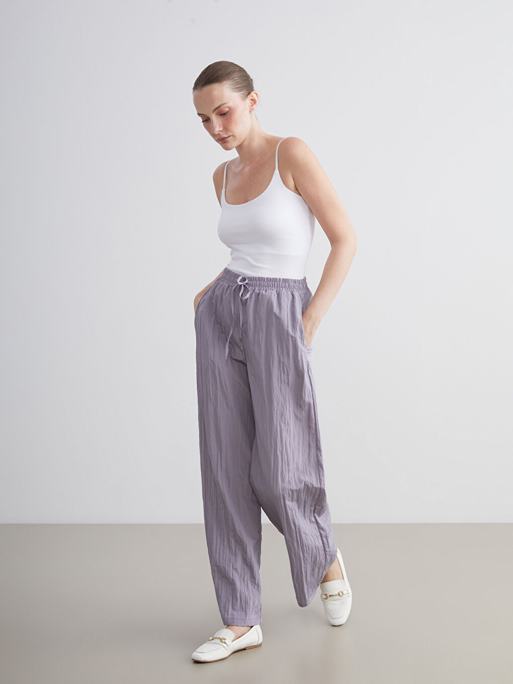 LCWAIKIKI Classic Elasticated Waist Textured Wide Leg Women's Trousers -S5RG04Z8-12B