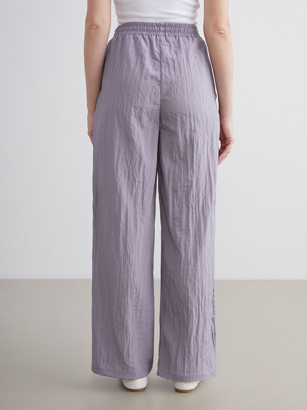 LCWAIKIKI Classic Elasticated Waist Textured Wide Leg Women's Trousers -S5RG04Z8-12B