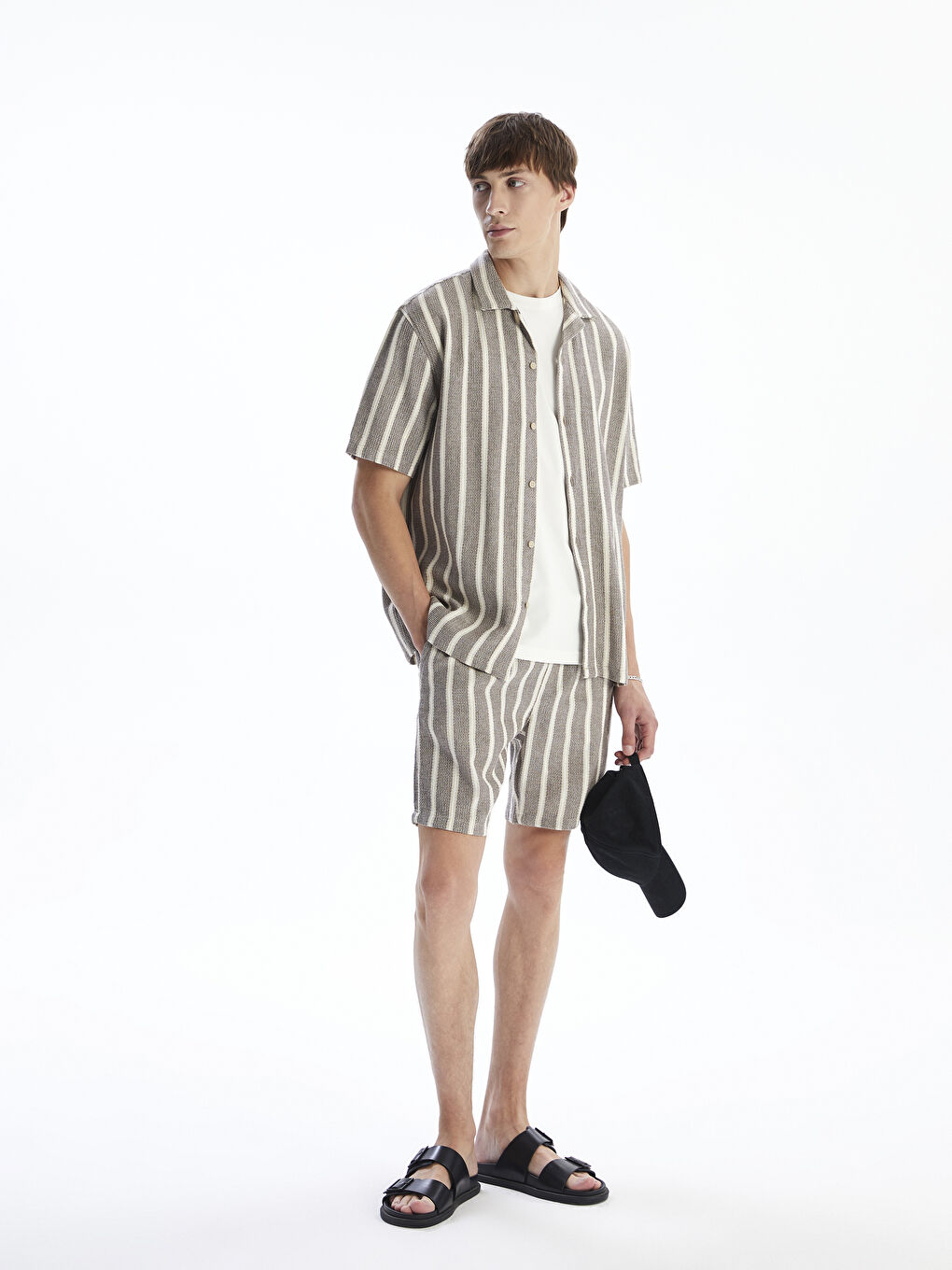 Kahverengi Rahat Kalıp Kısa Kollu Çizgili Erkek Gömlek-1