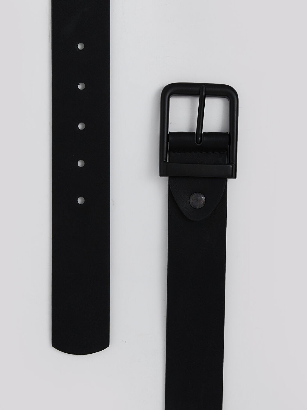 Siyah Deri Görünümlü Erkek Kemer-1