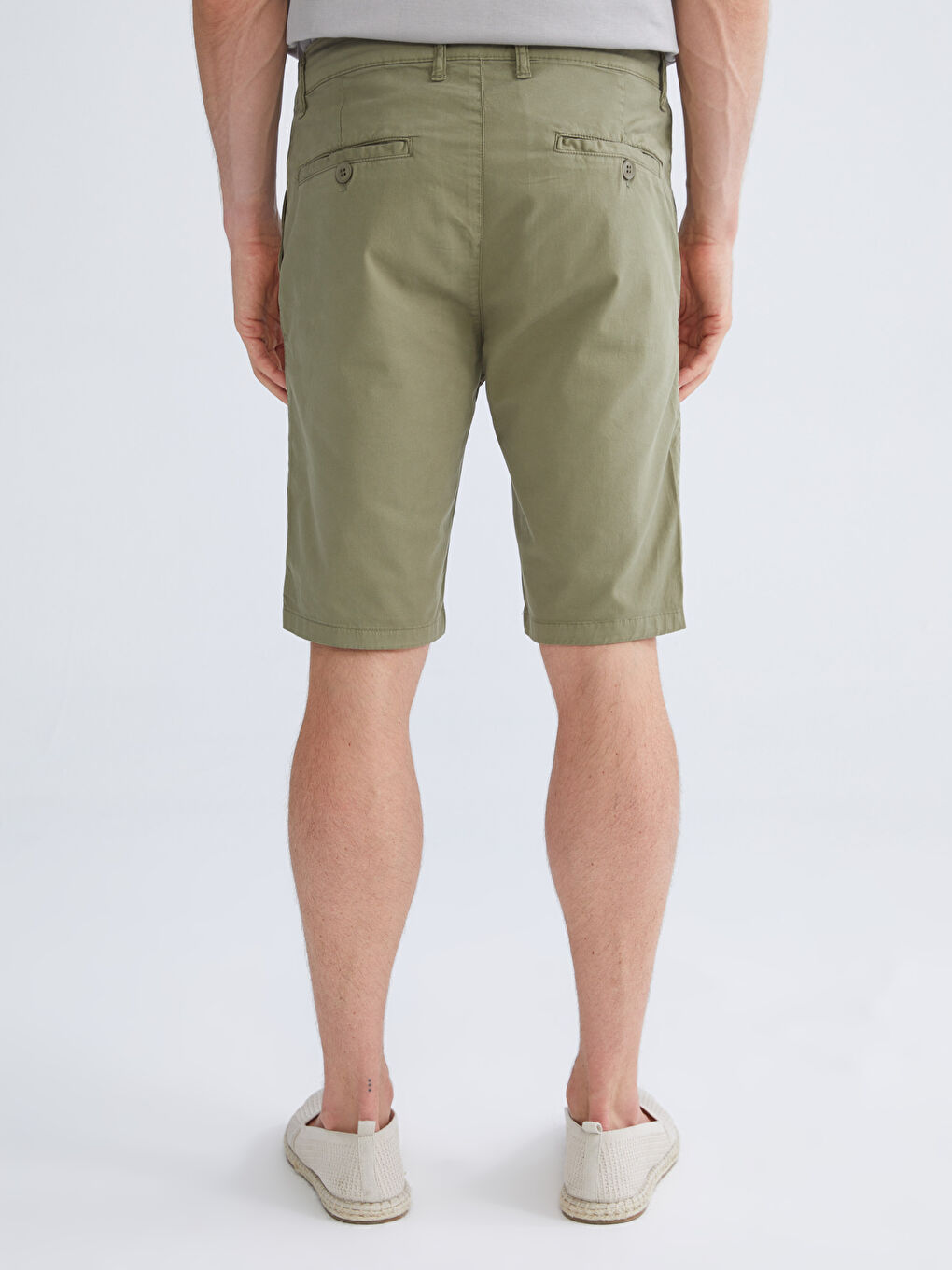 Haki Standart Kalıp Gabardin Erkek Şort-3